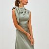 Elegant Green Silk Dress With Bow Detail For